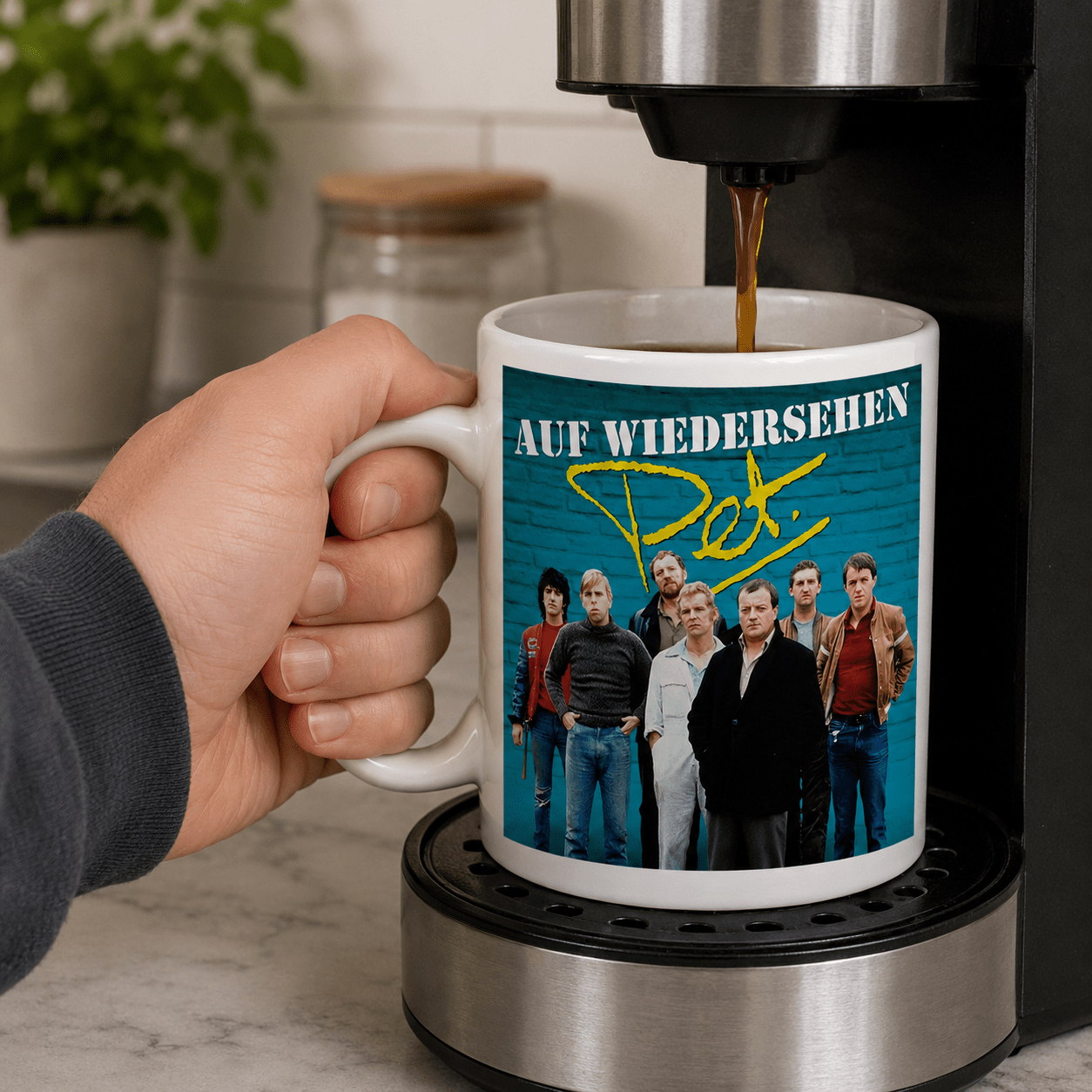 Auf Wiedersehen Pet Mug - Image 4