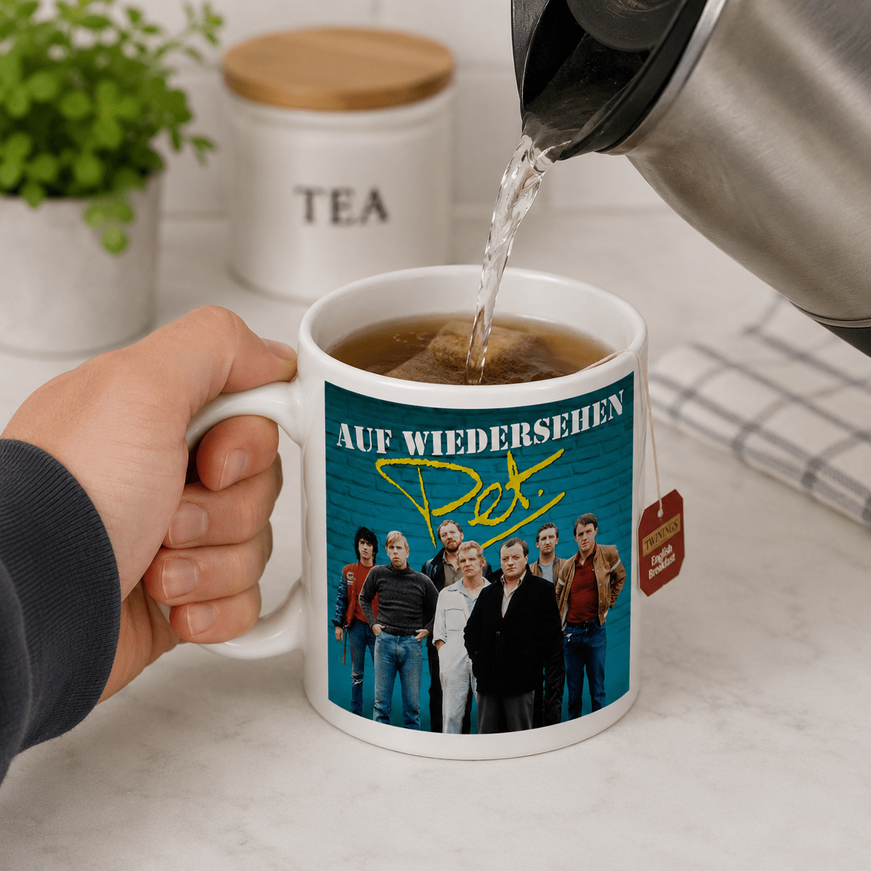 Auf Wiedersehen Pet Mug - Image 5