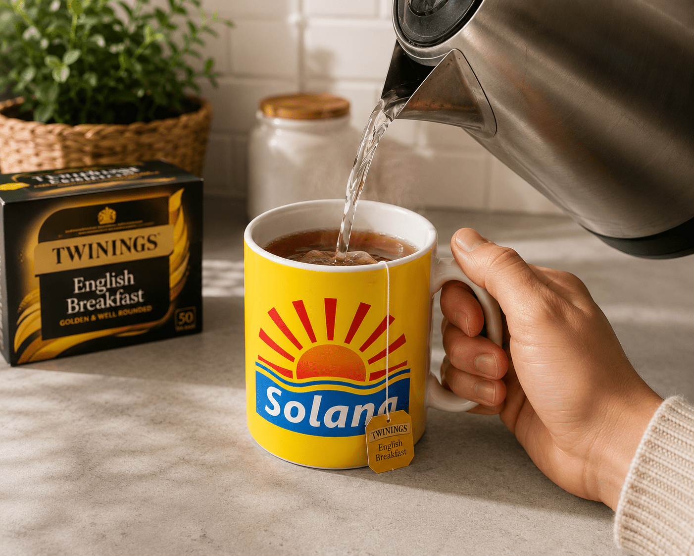 Solana Hotel Mug - TV Show Benidorm - Image 3