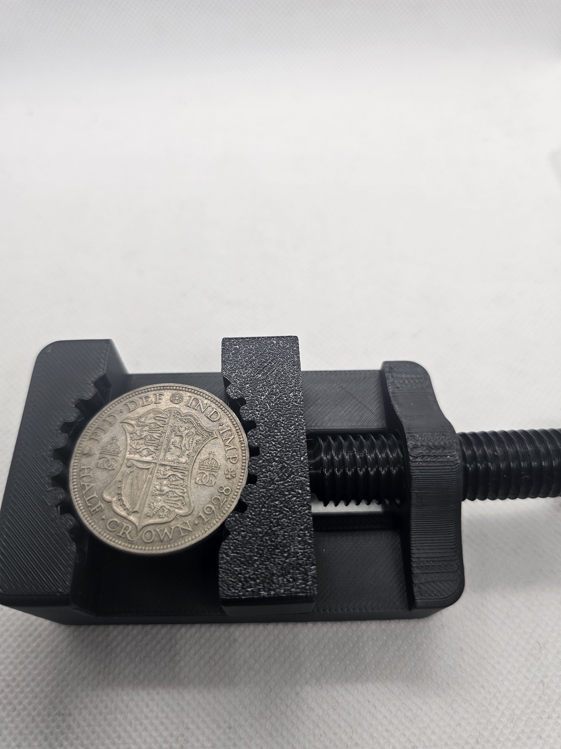 Plastic Coin Cleaning Vice Clamp | Non-Marking Coin Holder - Image 7